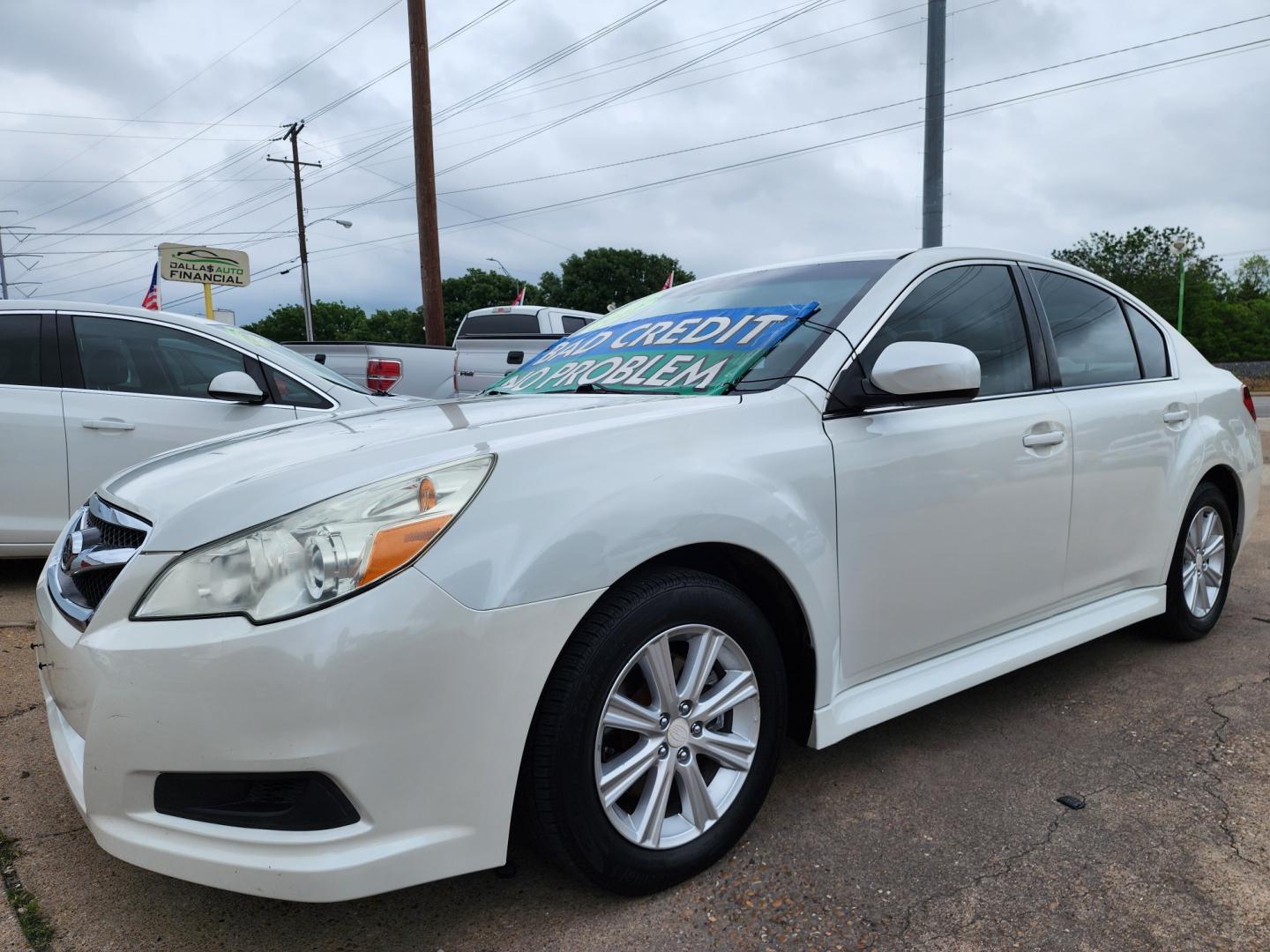 2012 DIAMOND WHITE Subaru Legacy Premium (4S3BMCB61C3) with an 2.5L H4 SOHC 16V engine, Continuously Variable Transmission transmission, located at 2660 S.Garland Avenue, Garland, TX, 75041, (469) 298-3118, 32.885551, -96.655602 - Welcome to DallasAutos4Less, one of the Premier BUY HERE PAY HERE Dealers in the North Dallas Area. We specialize in financing to people with NO CREDIT or BAD CREDIT. We need proof of income, proof of residence, and a ID. Come buy your new car from us today!! This is a very well cared for 2012 SU - Photo#7